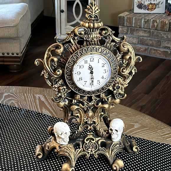 Other - NEW! LARGE Vintage Inspired Gothic Baroque 
Ornate Skull Mantel Tabletop Clock